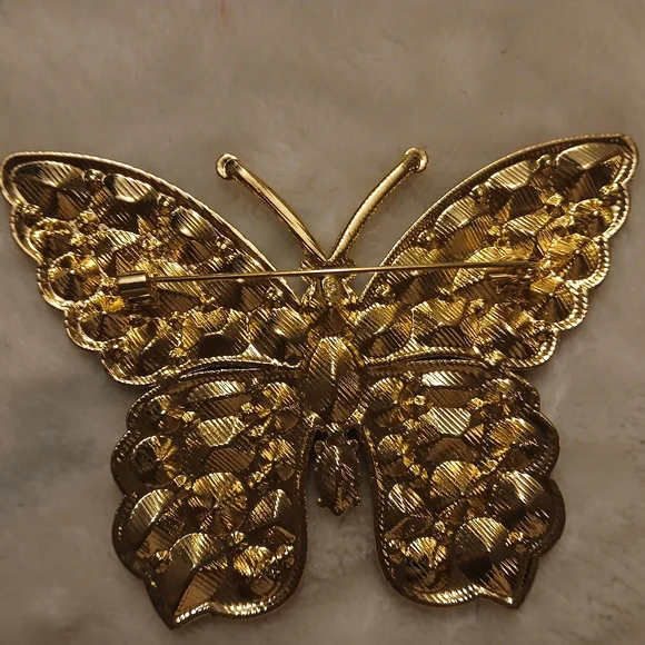 NWOT Large Butterfly Brooch with Pink and Red Gemstone Detailing - Picture 3 of 7